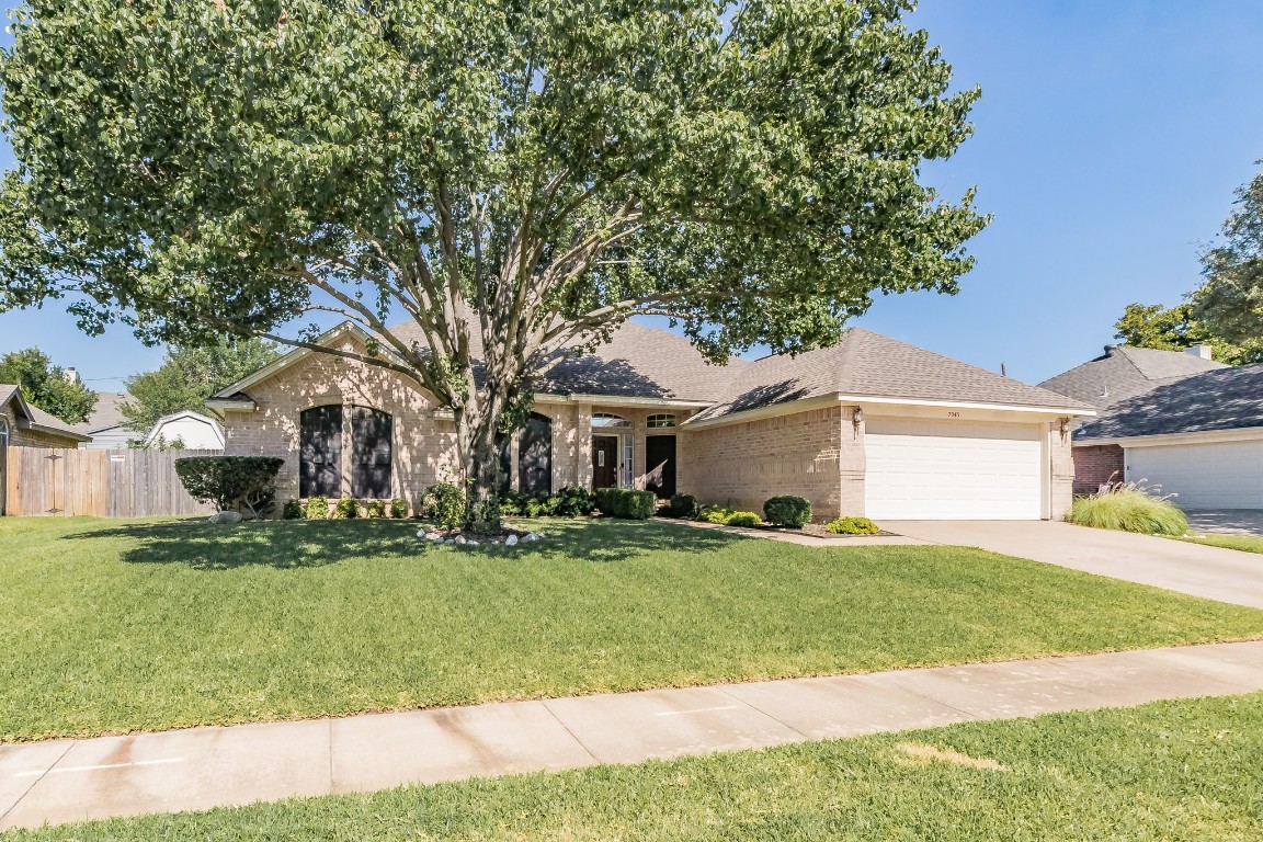 7345 Hidden Oaks Drive North Richland Hills TX 76182