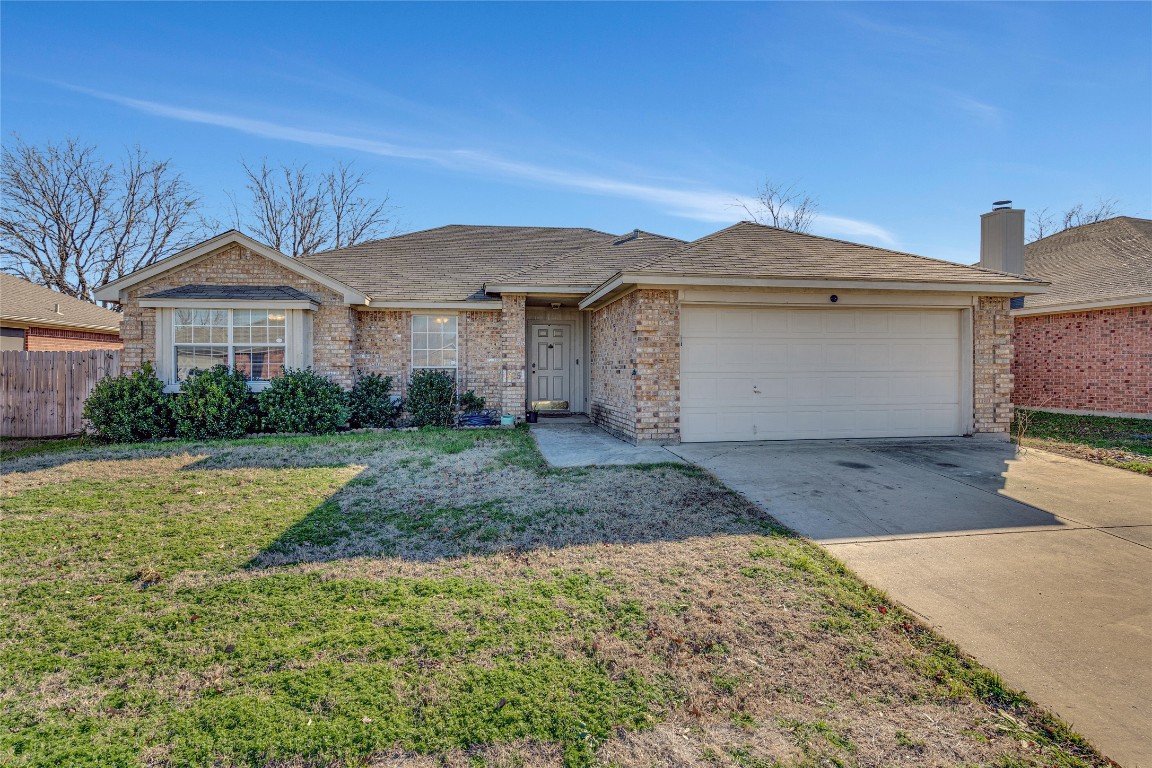 425 Cambridge Drive Saginaw TX 76179