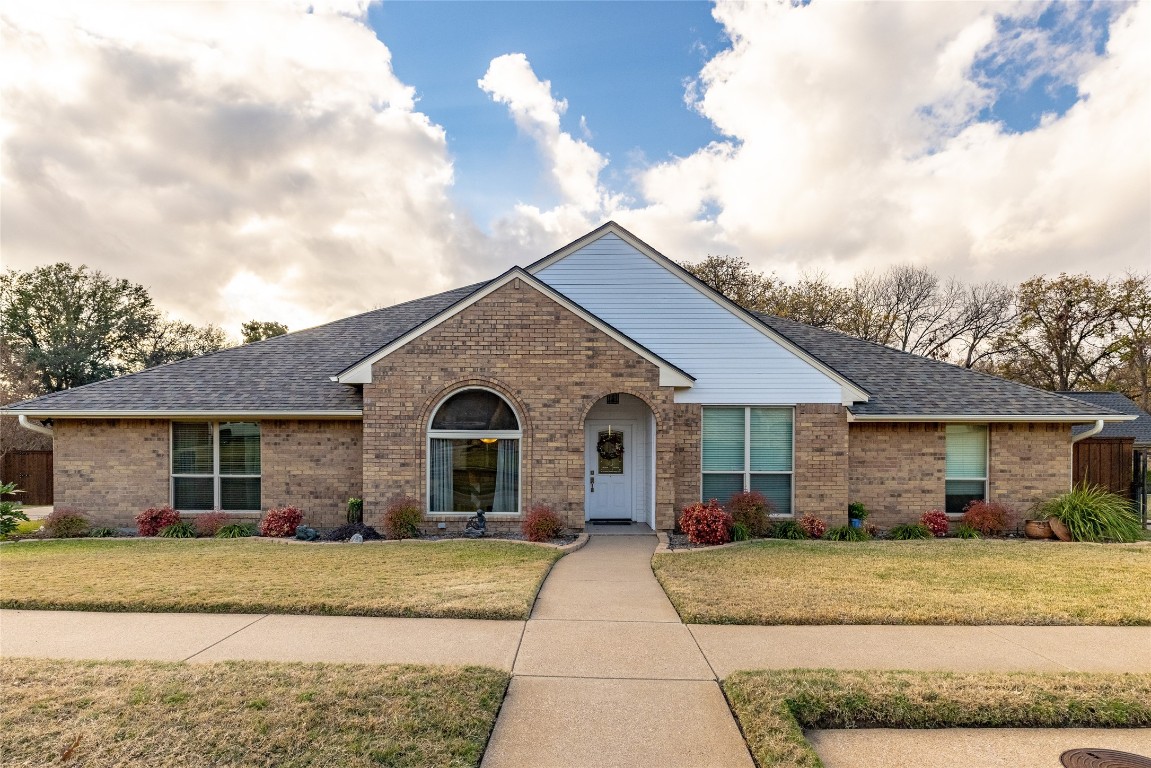1105 Hidden Oaks Drive Bedford TX 76022