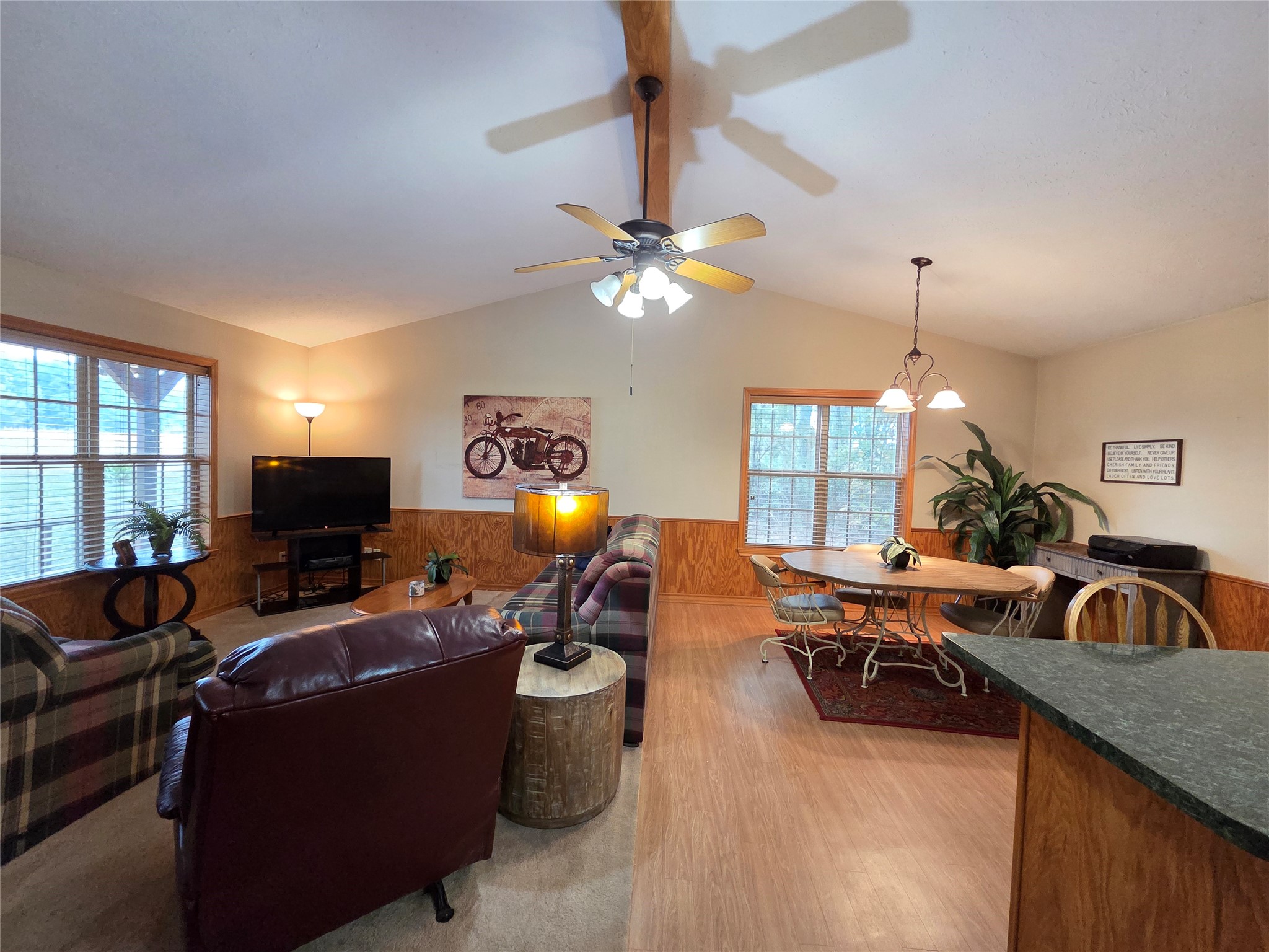 5015 561 Road Simms TX 75574