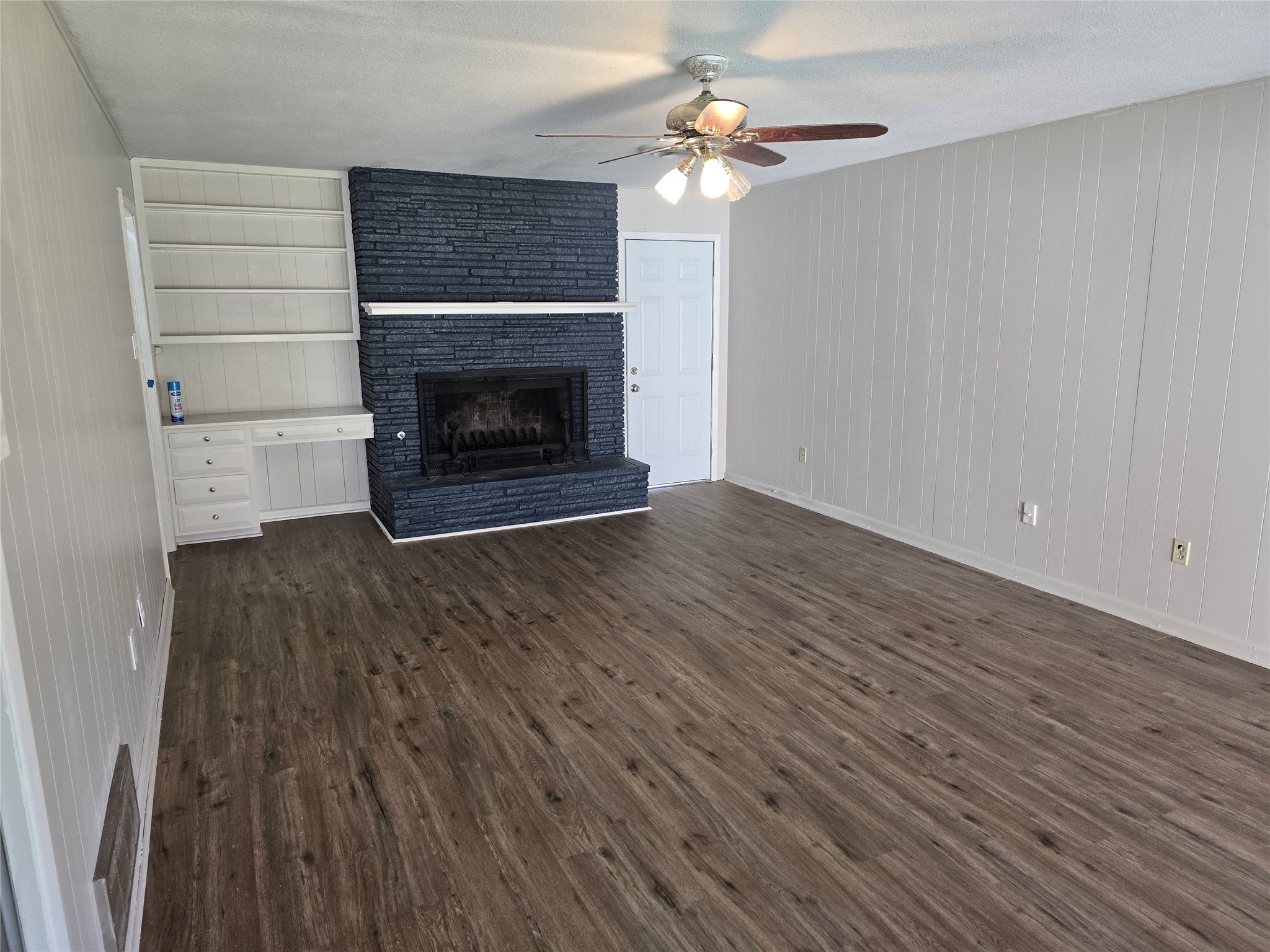 5801 Wedgworth Road Fort Worth TX 76133