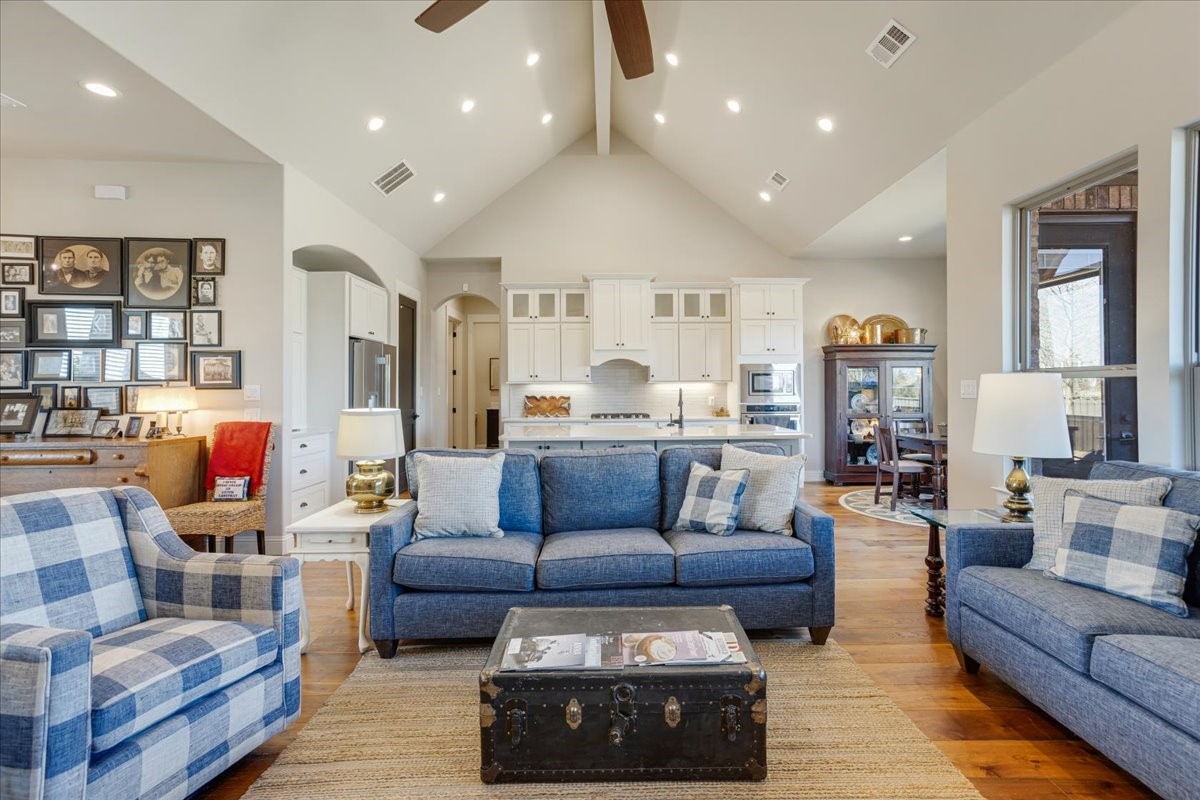 137 Blackthorn Drive Van Alstyne TX 75495