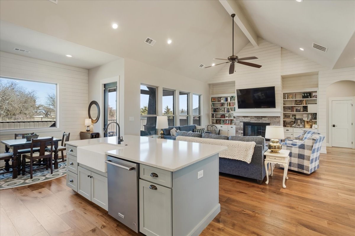 137 Blackthorn Drive Van Alstyne TX 75495