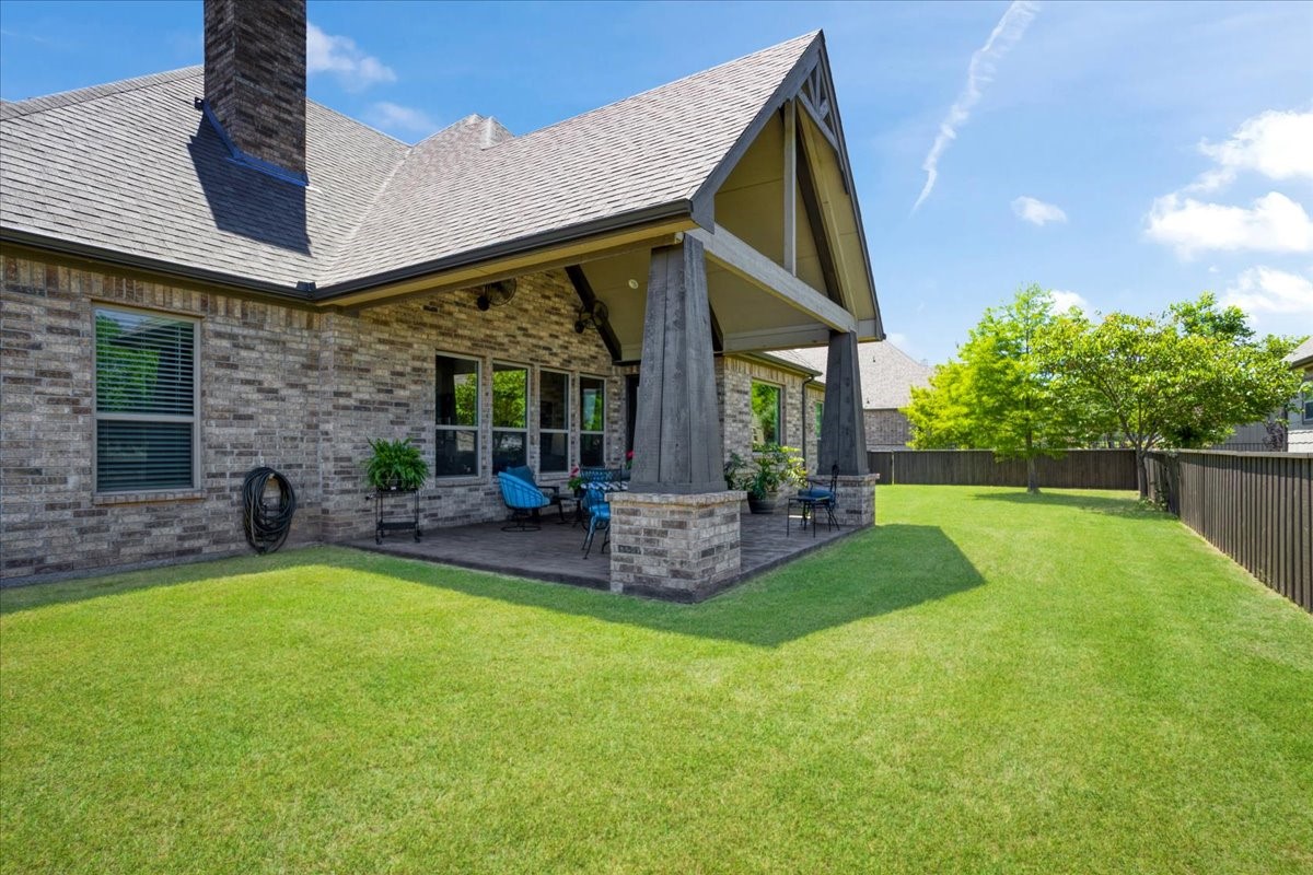 137 Blackthorn Drive Van Alstyne TX 75495