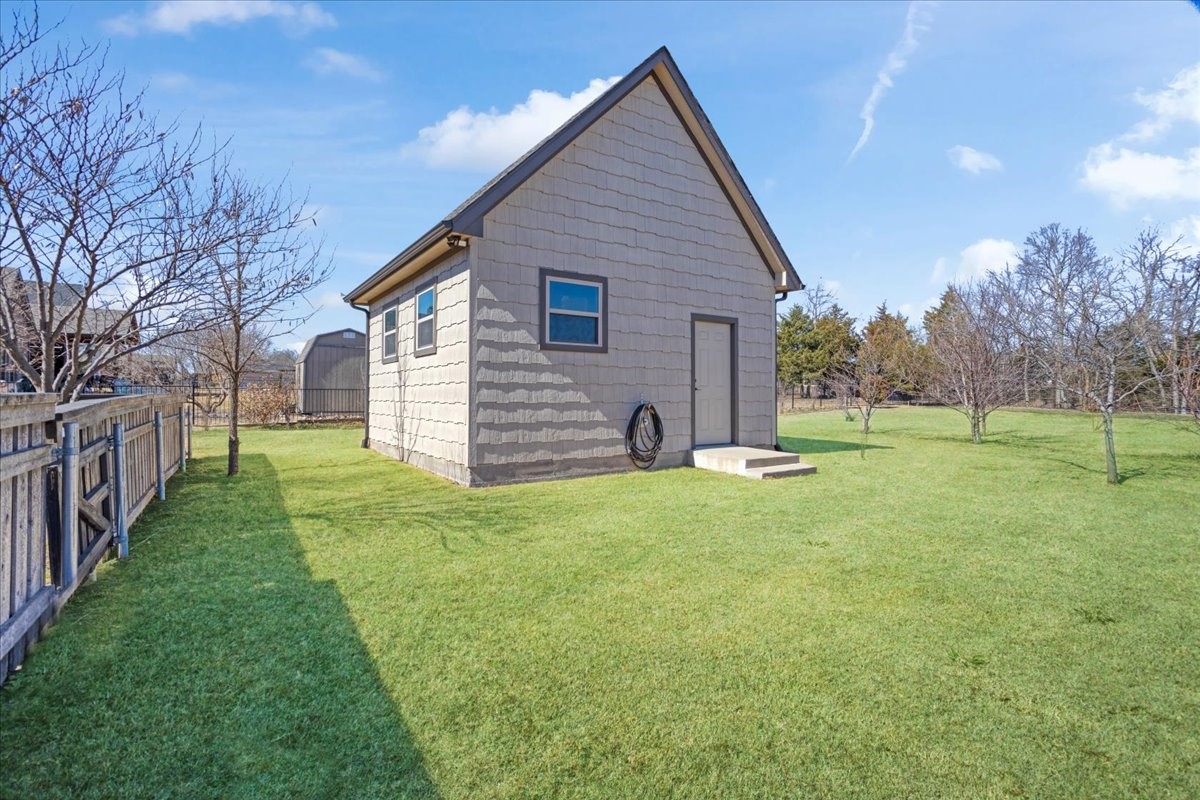 137 Blackthorn Drive Van Alstyne TX 75495