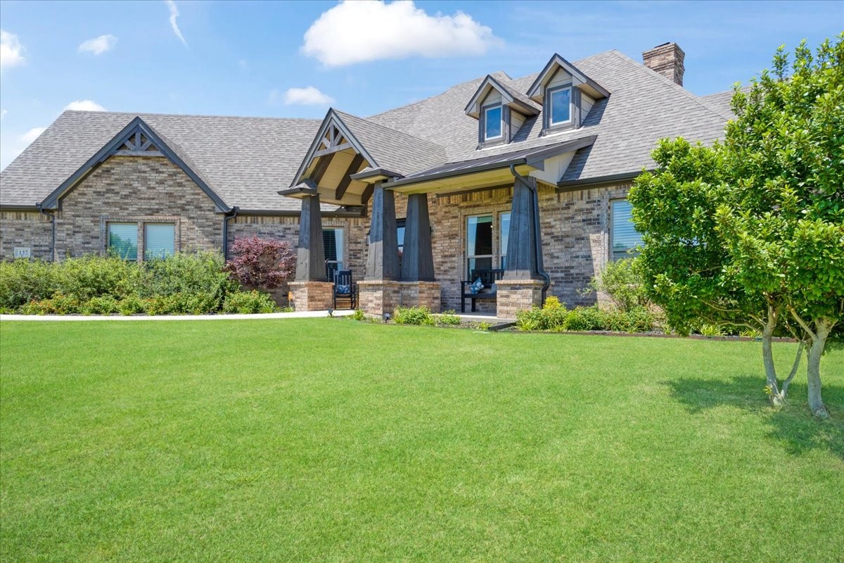 137 Blackthorn Drive Van Alstyne TX 75495
