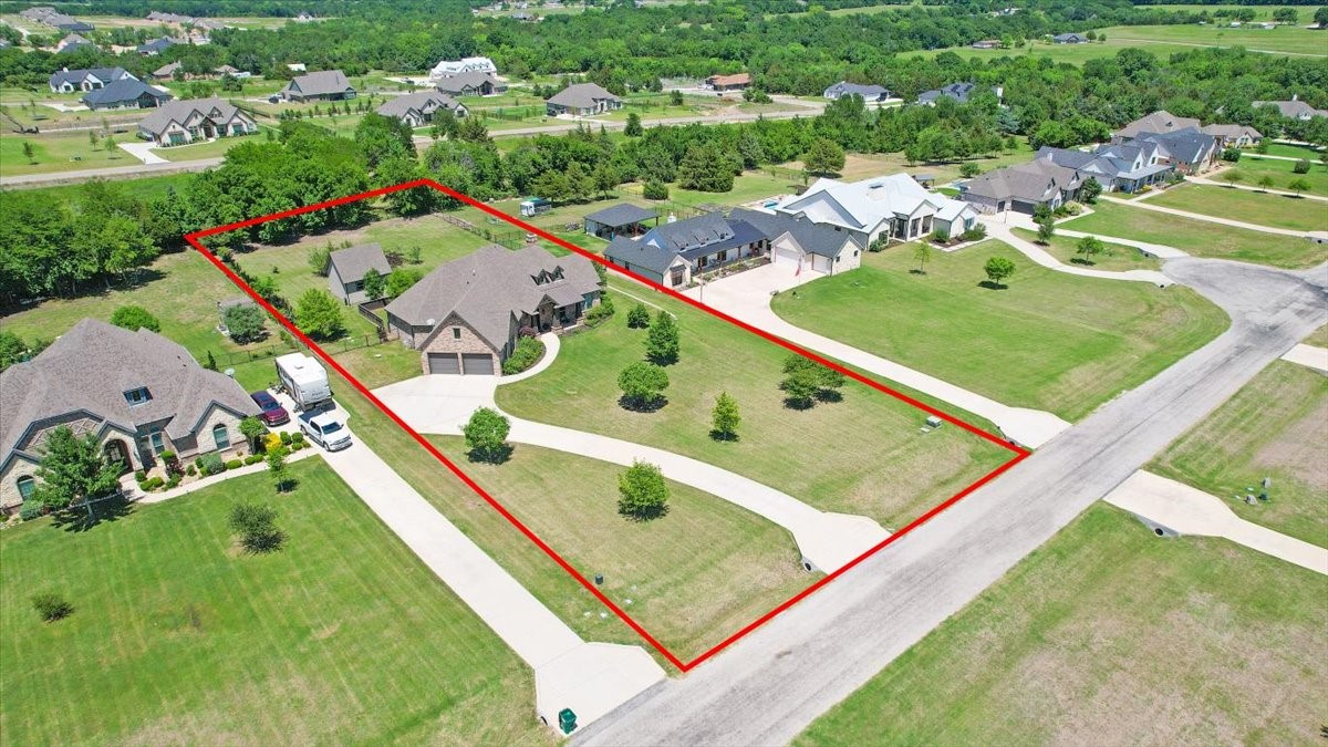 137 Blackthorn Drive Van Alstyne TX 75495