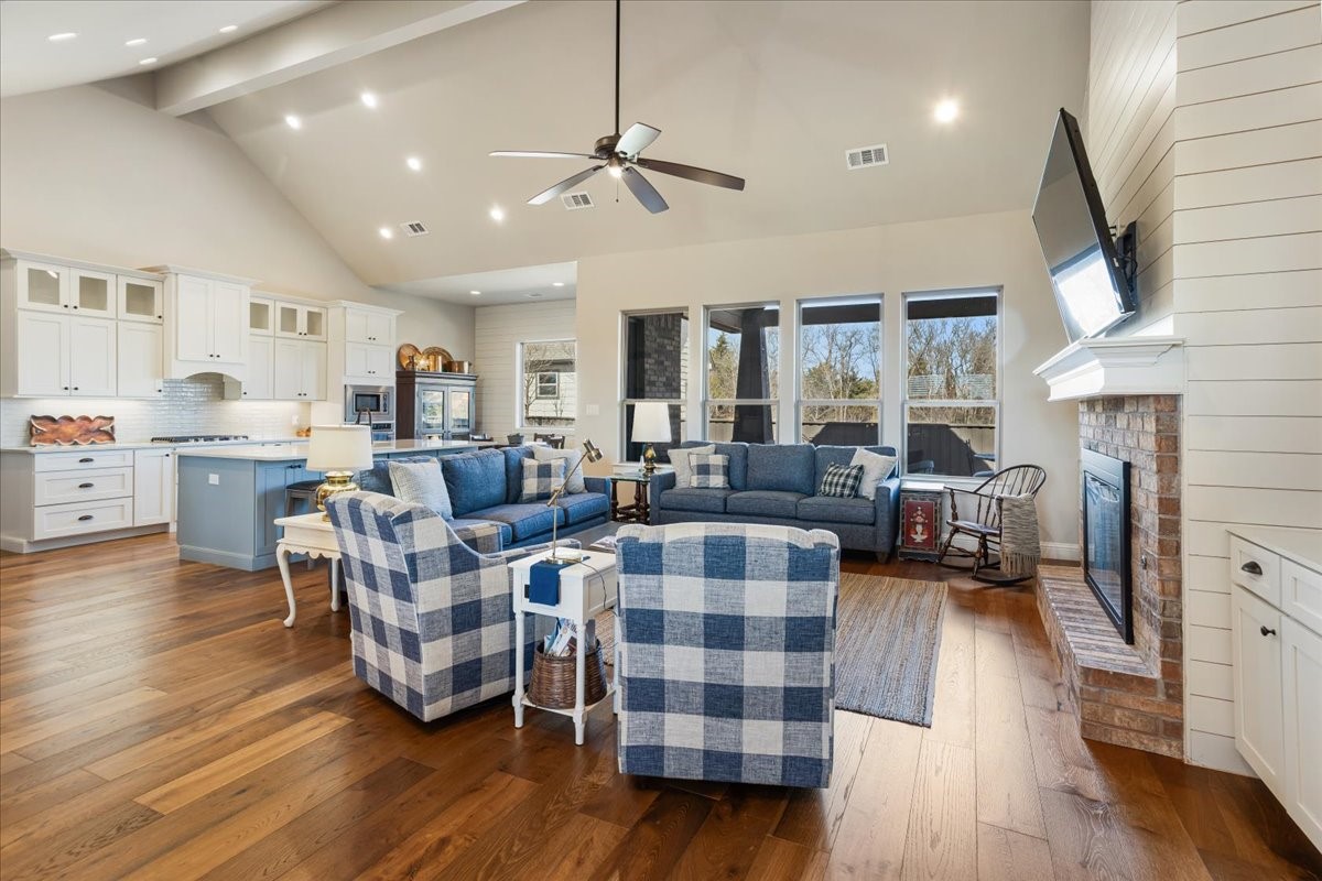 137 Blackthorn Drive Van Alstyne TX 75495