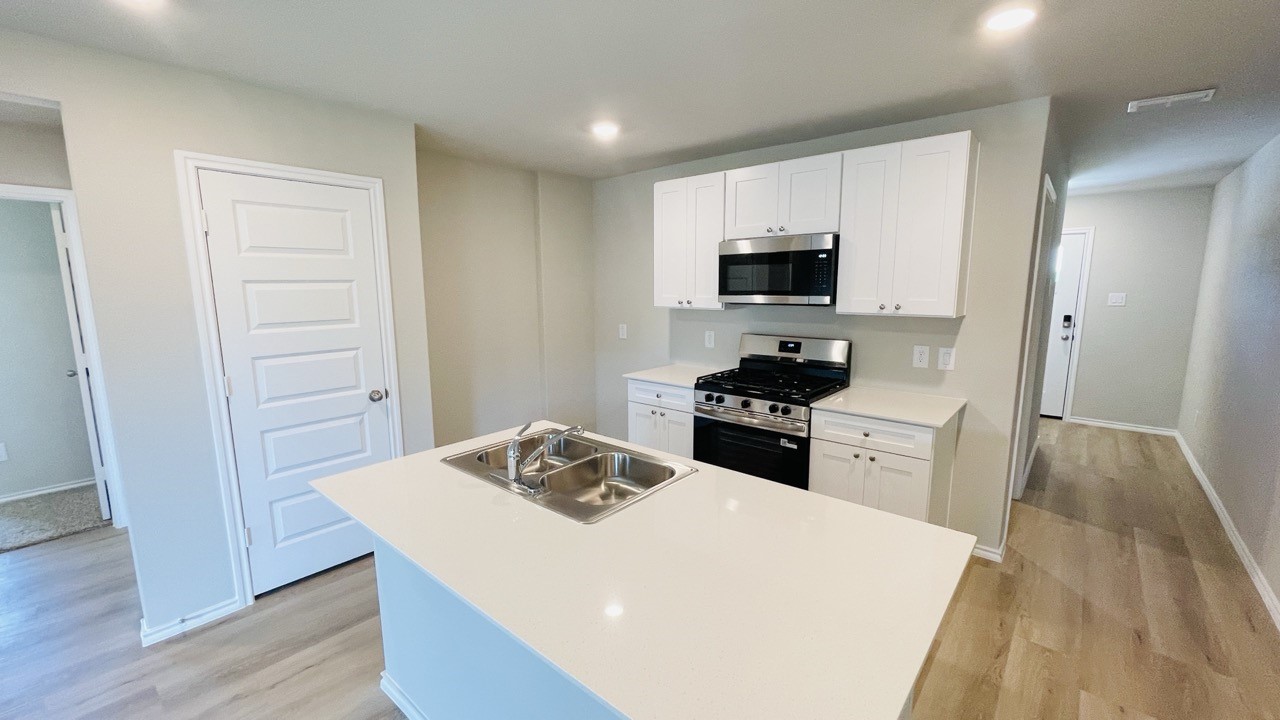4137 Woodhill Bend Drive Fort Worth TX 76036