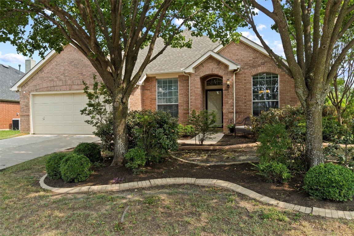 2705 Valencia Lane Denton TX 76210