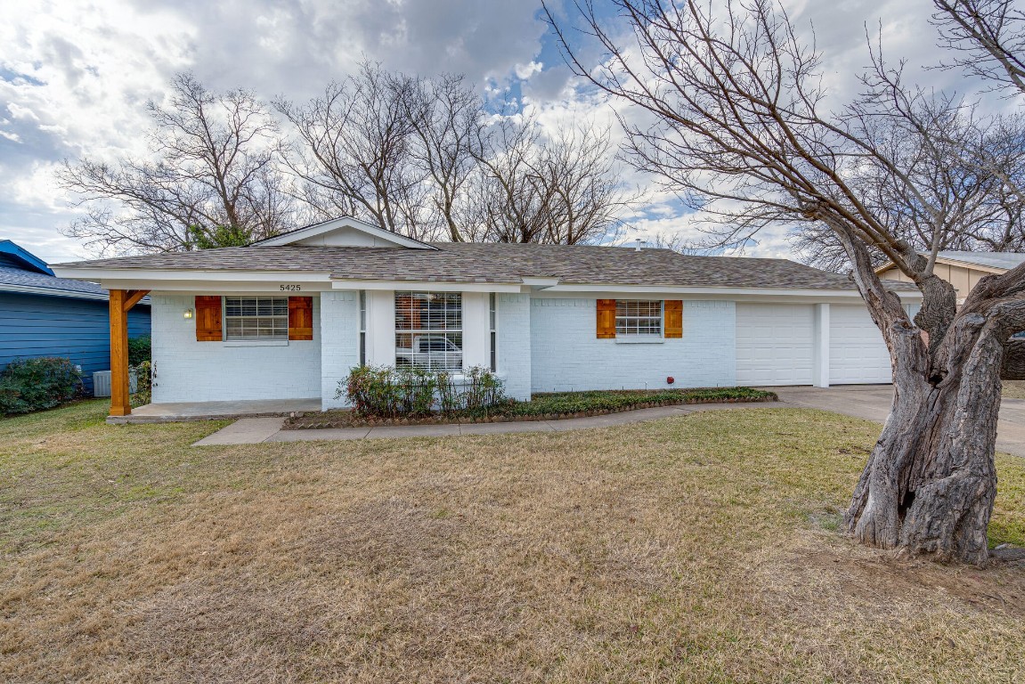 5425 Greenwood Way North Richland Hills TX 76180