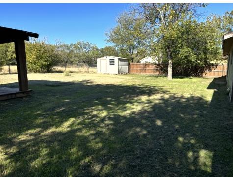 1402 Avenue J Cisco TX 76437