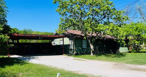 1402 Avenue J Cisco TX 76437