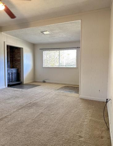1402 Avenue J Cisco TX 76437