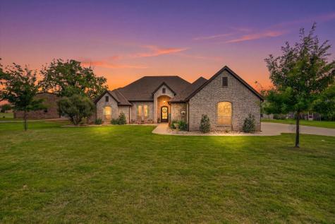 4103 King Air Court Granbury TX 76049