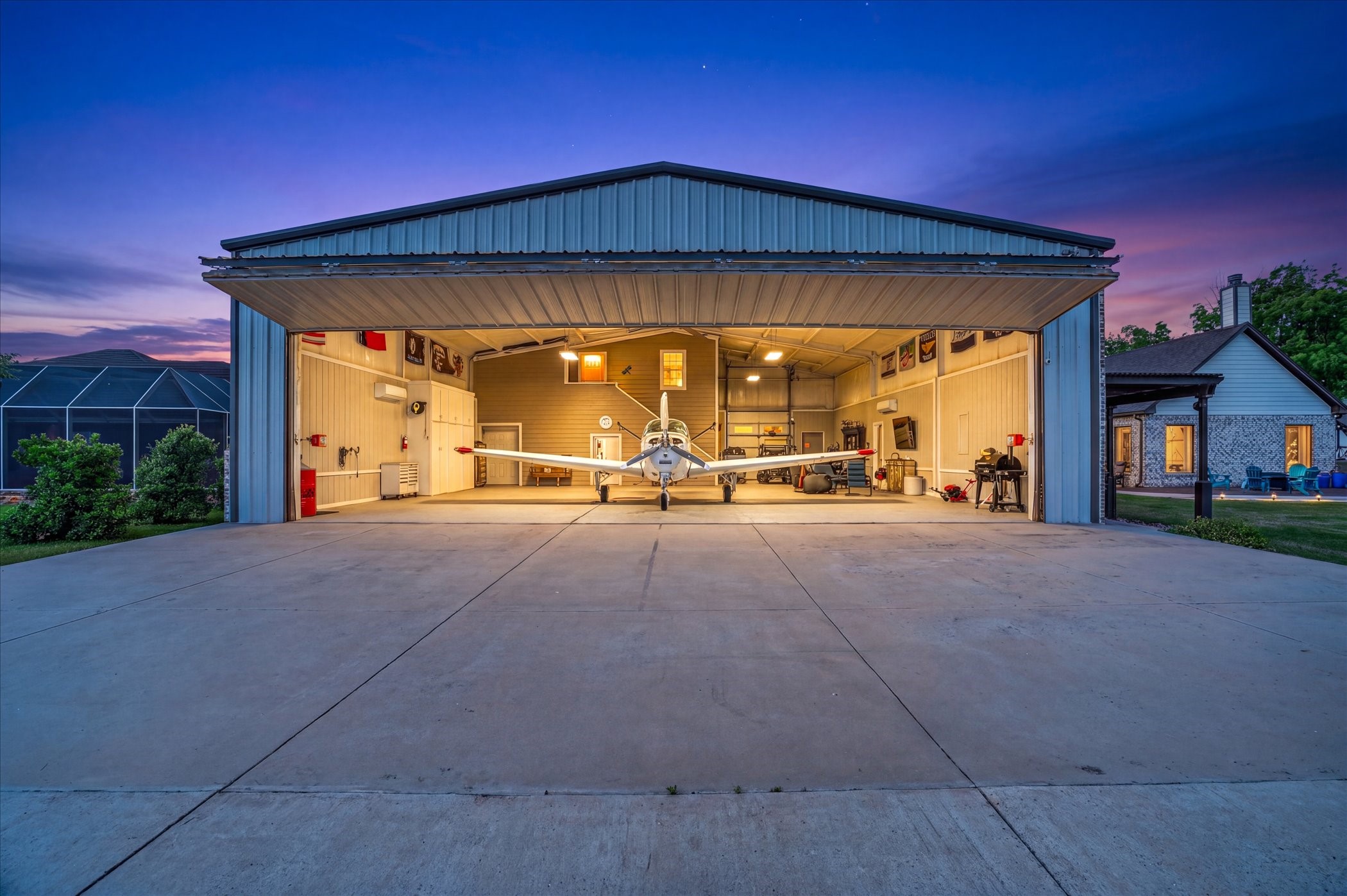 4103 King Air Court Granbury TX 76049