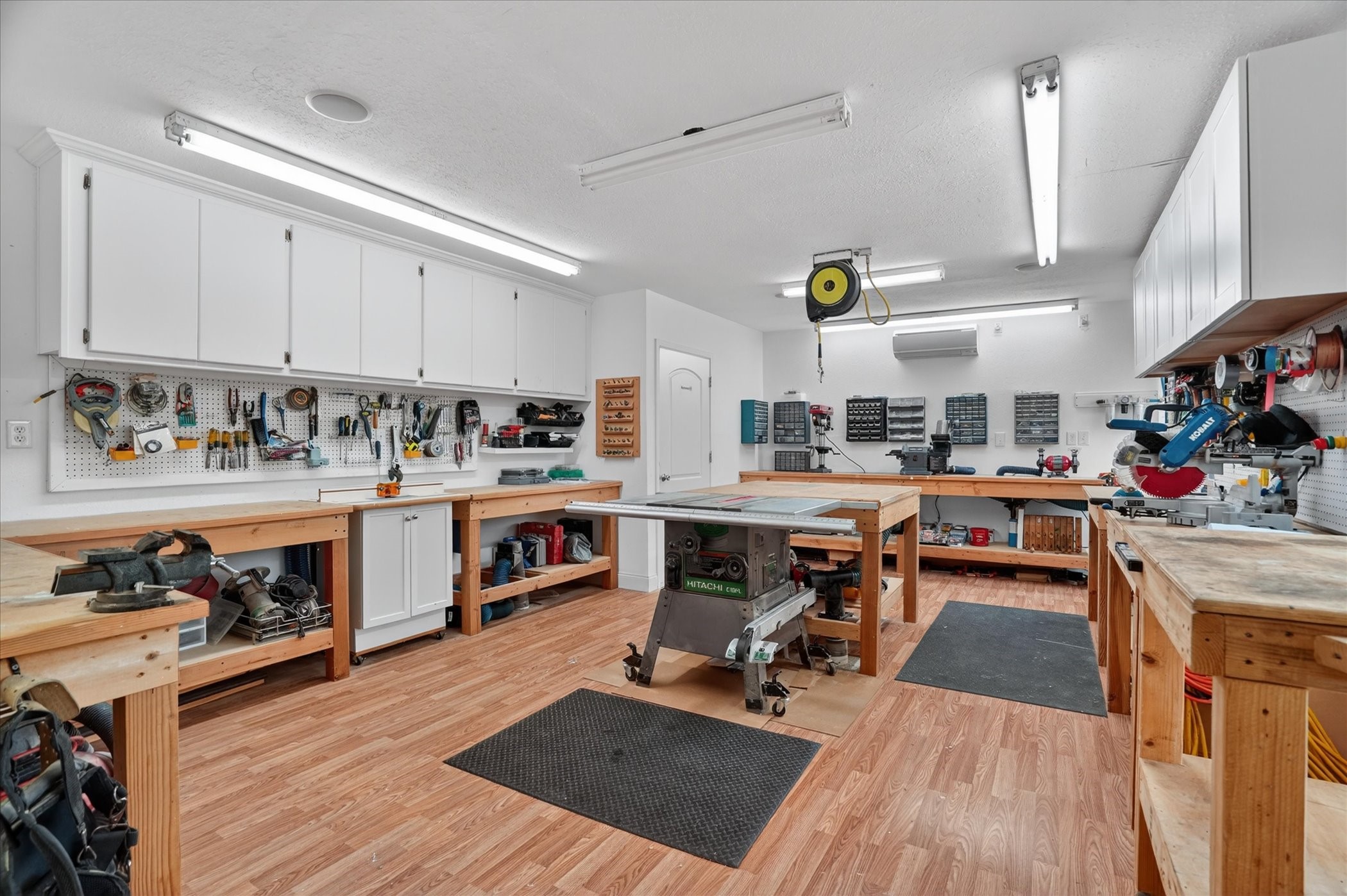 4103 King Air Court Granbury TX 76049