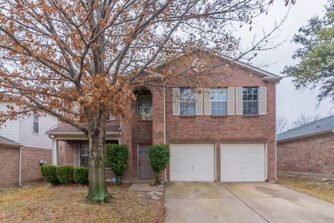 833 Paint Horse Trail Saginaw TX 76131