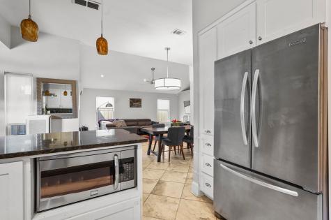 4319 Cabell Drive Dallas TX 75204