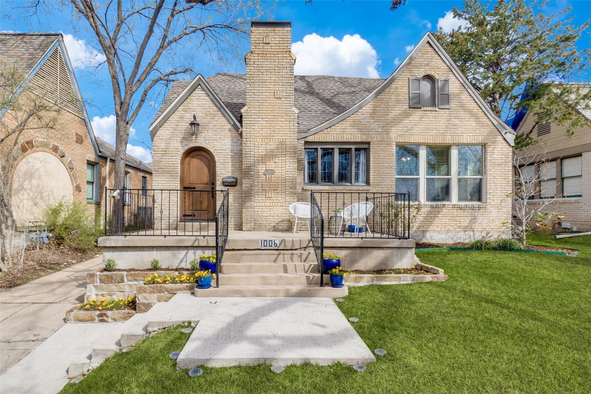 1006 Cordova Street Dallas TX 75223