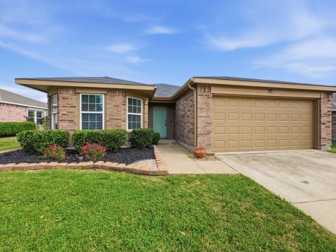 1405 Eagles Nest Trail Krum TX 76249