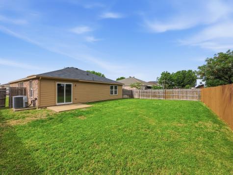 1405 Eagles Nest Trail Krum TX 76249