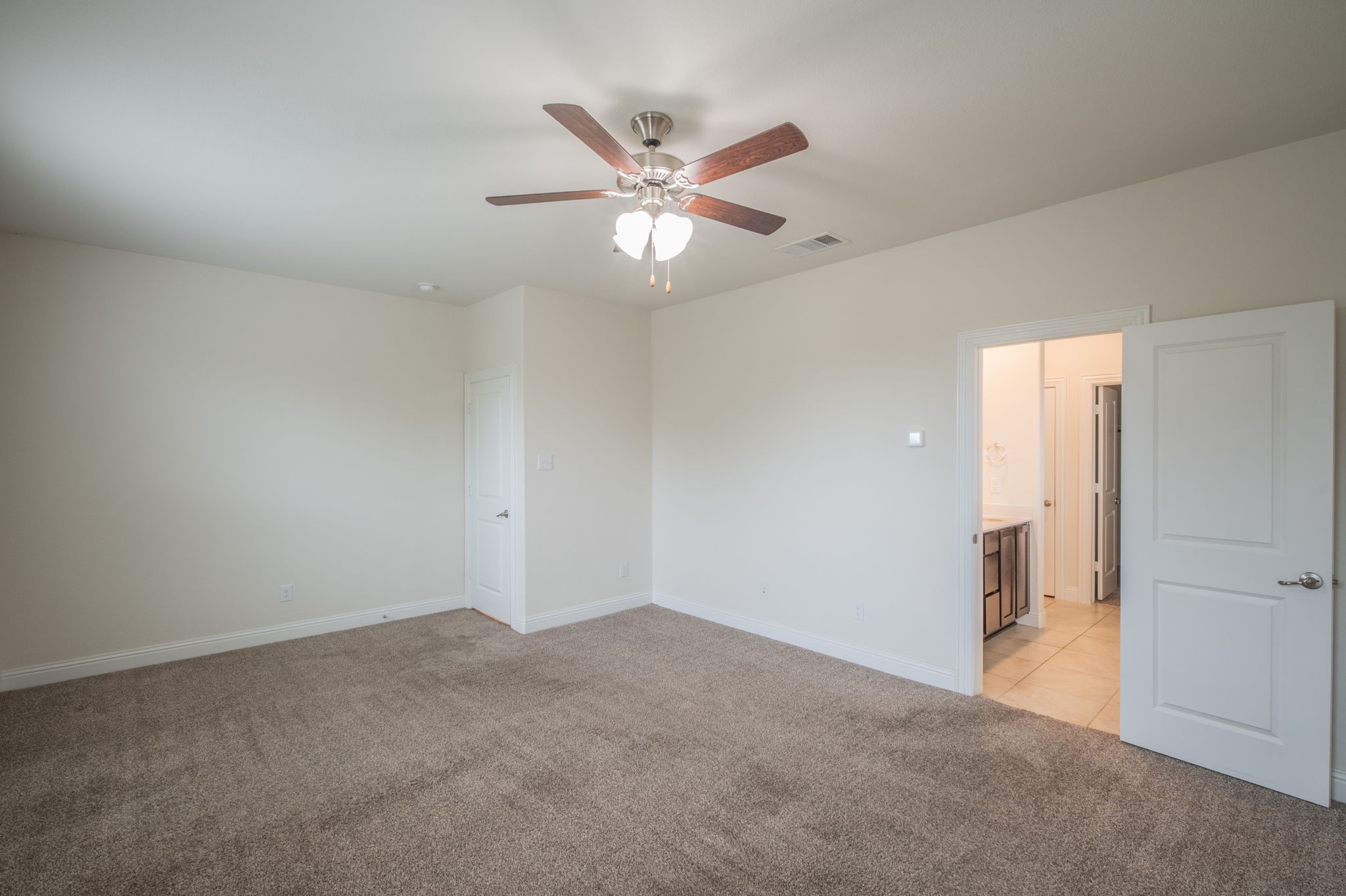 2808 Grizzly Road Aubrey TX 76227
