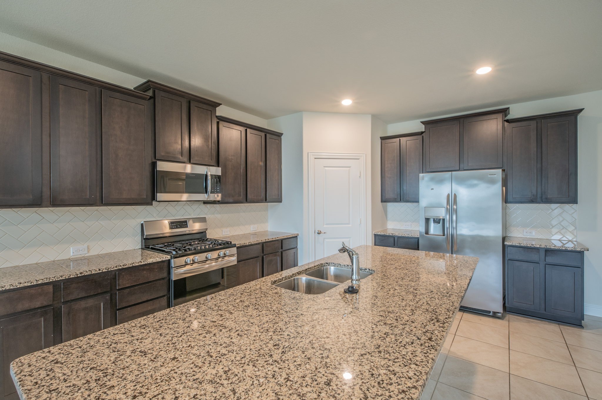 2808 Grizzly Road Aubrey TX 76227