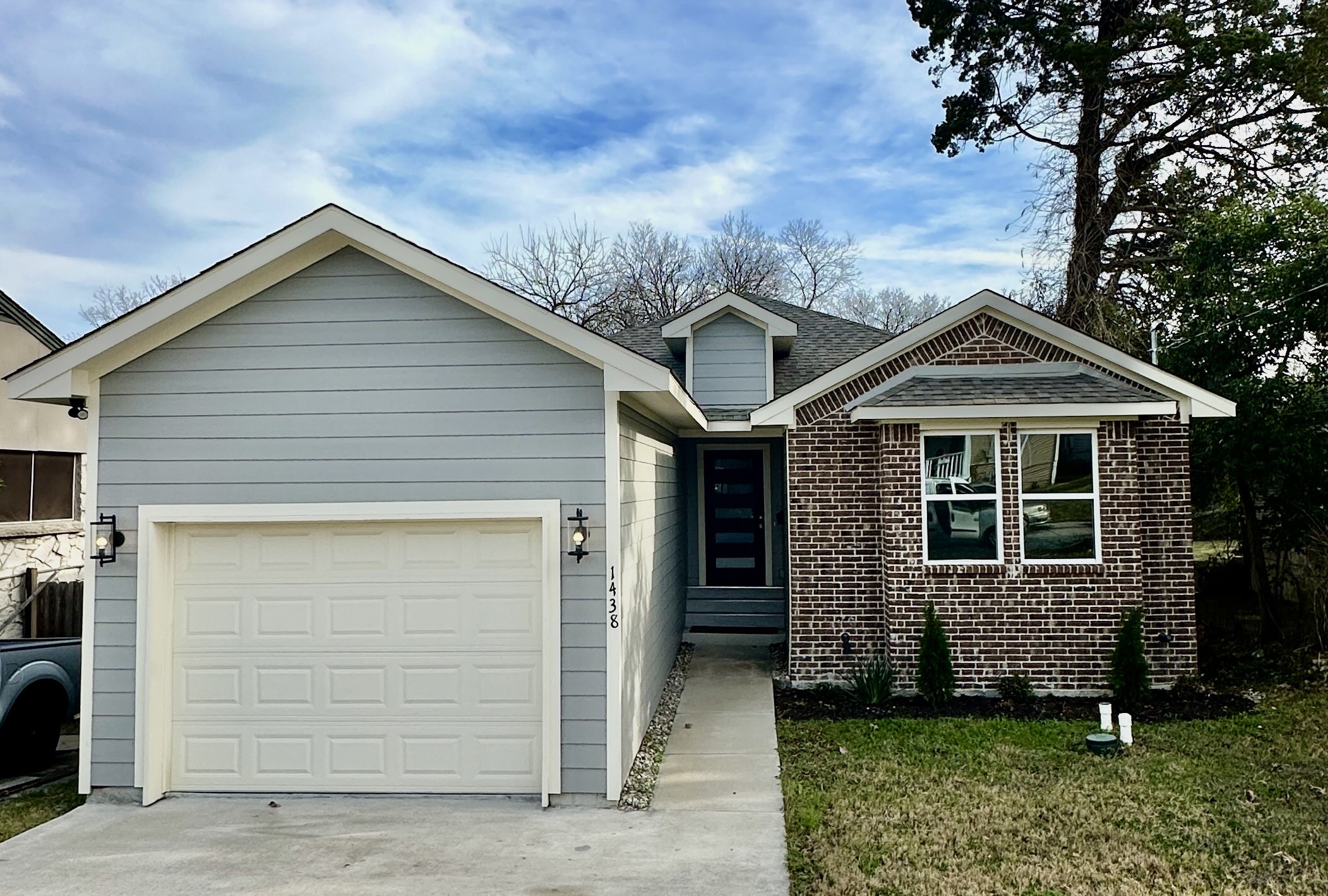 1438 E Waco Avenue Dallas TX 75216