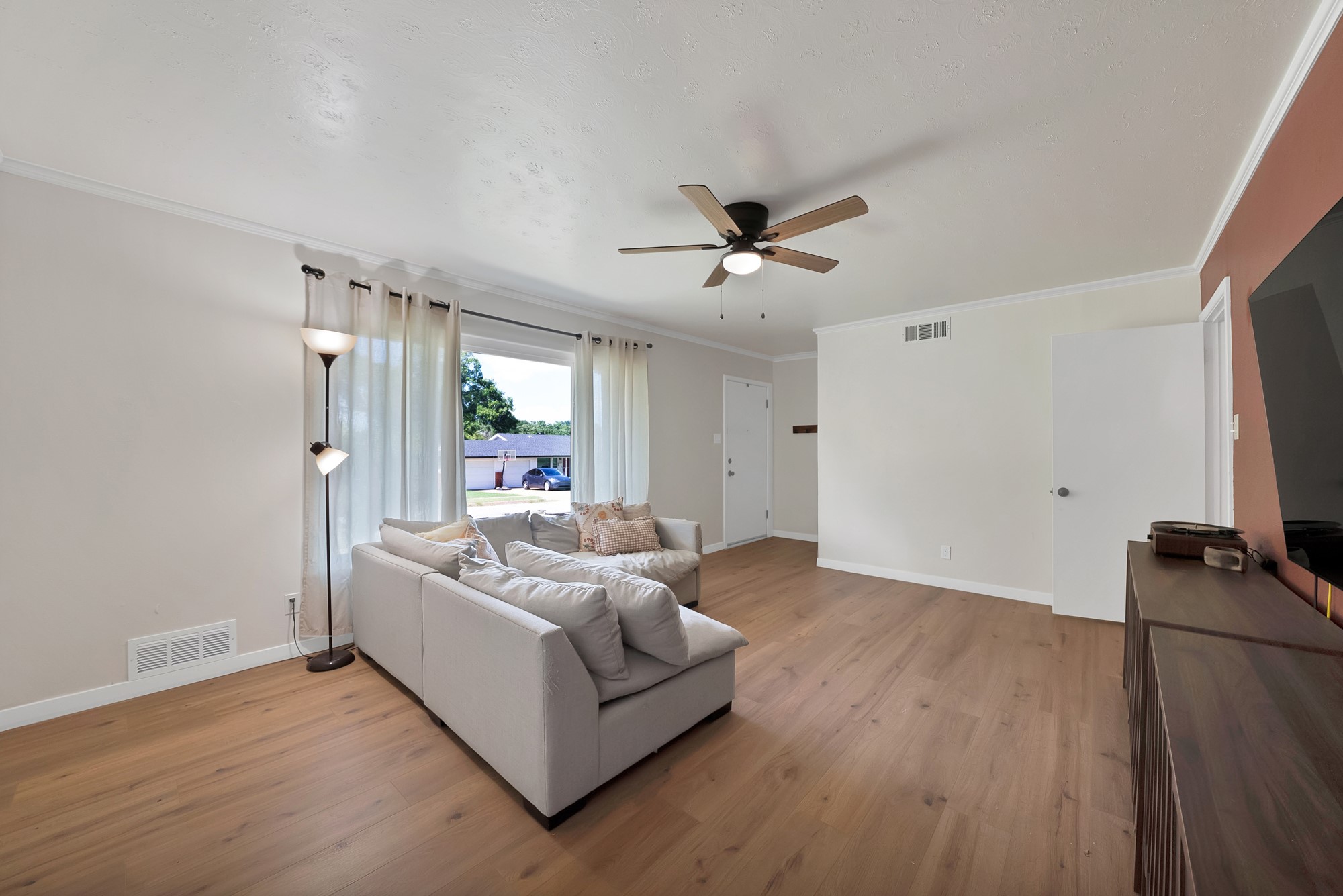 6800 Hightower Street Fort Worth TX 76112