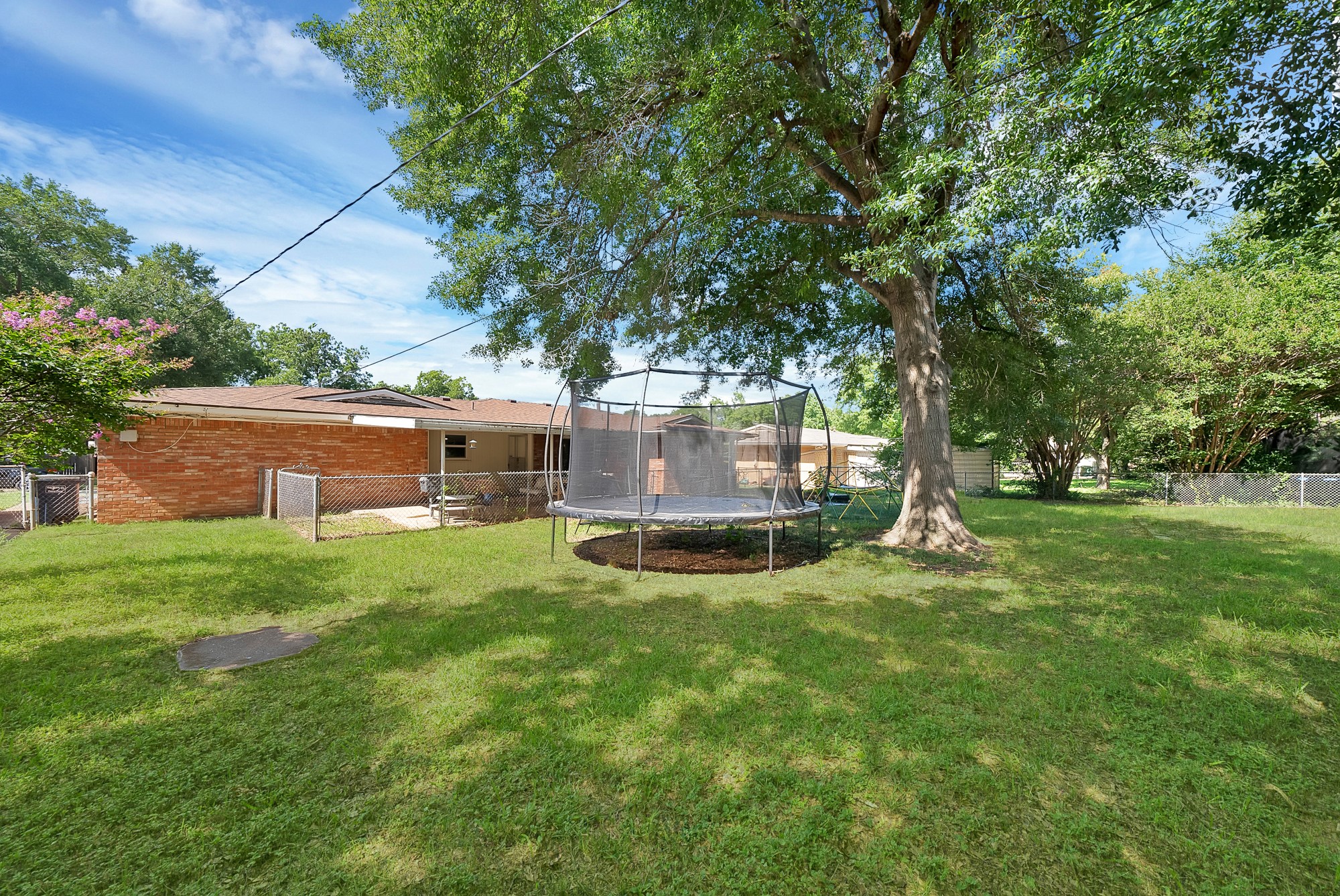 6800 Hightower Street Fort Worth TX 76112
