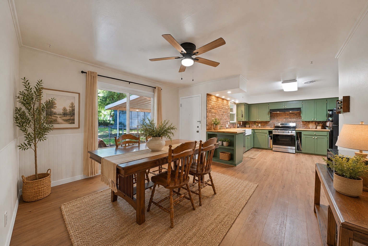6800 Hightower Street Fort Worth TX 76112