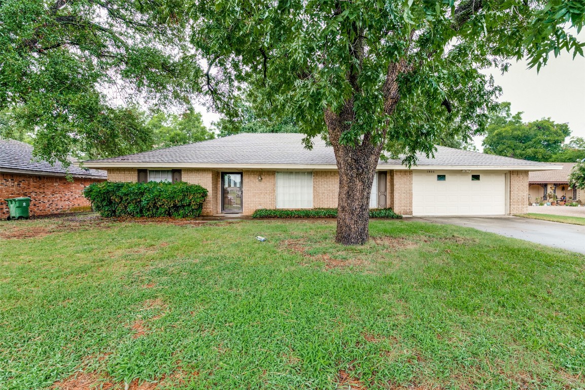 1906 Winewood Lane Arlington TX 76013