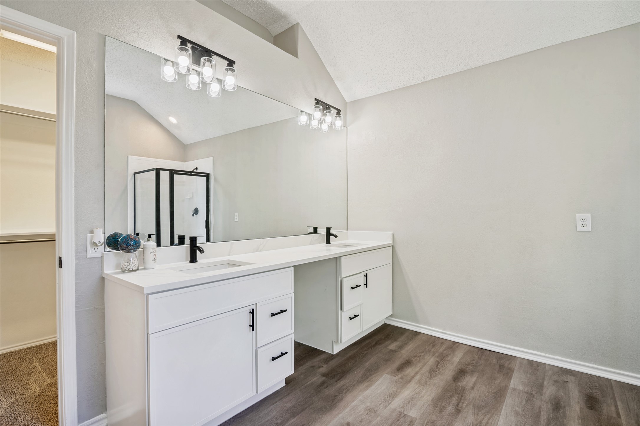1533 Cross Courts Drive Garland TX 75040