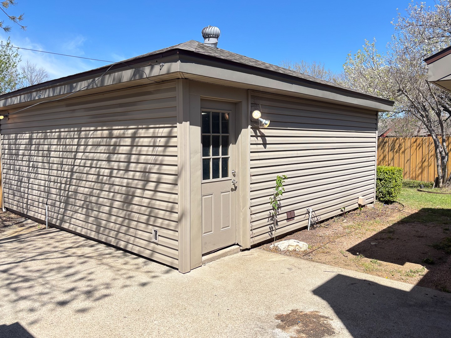 6017 Shady Valley Court Garland TX 75043