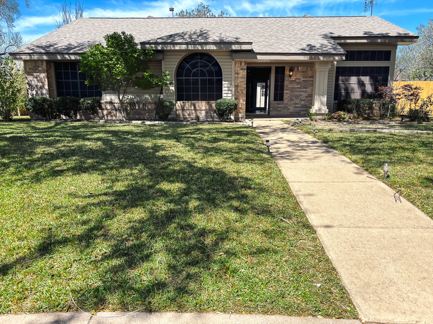 6017 Shady Valley Court Garland TX 75043