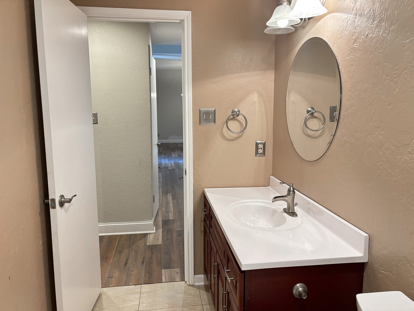 6017 Shady Valley Court Garland TX 75043