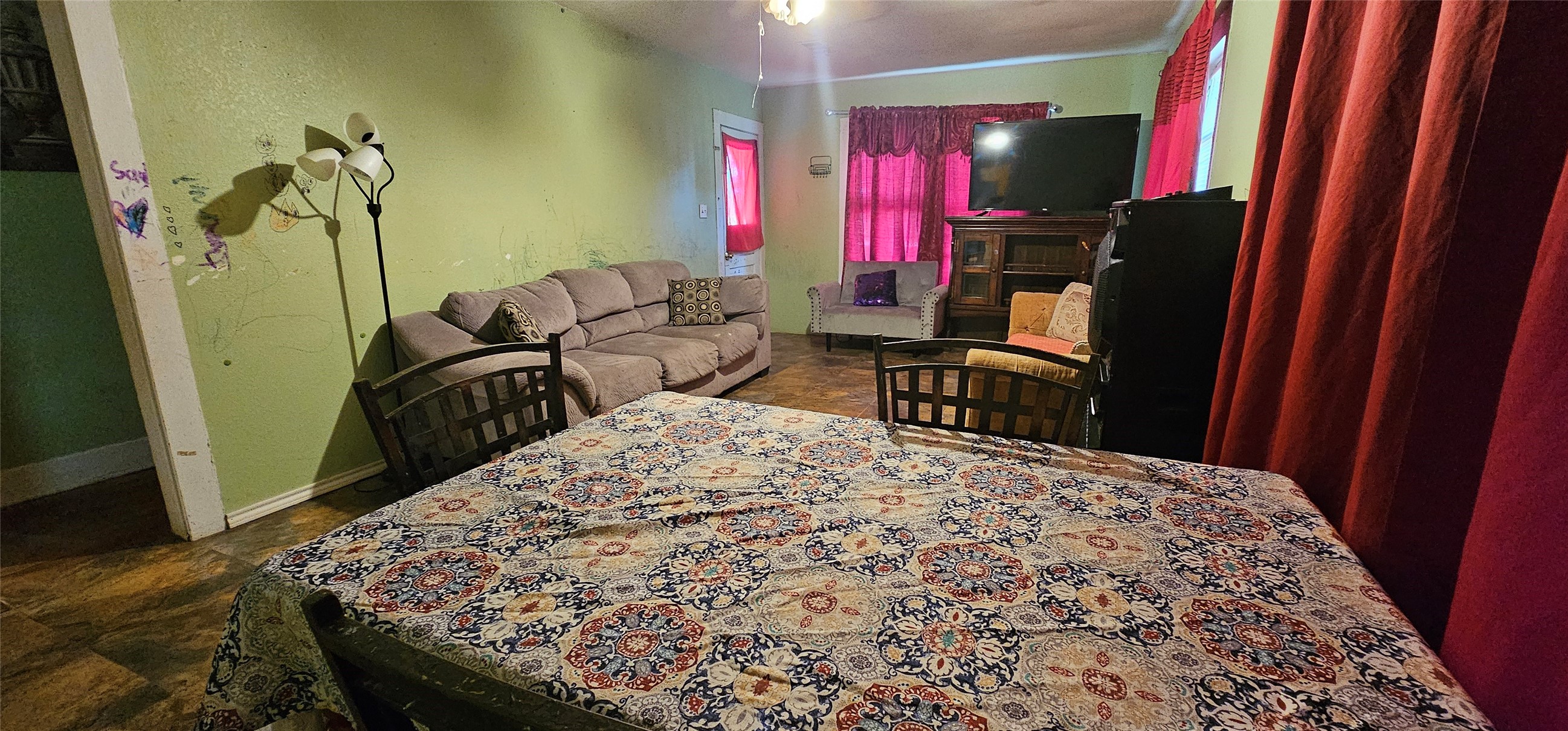 812 N Waldrip Street Grand Saline TX 75140