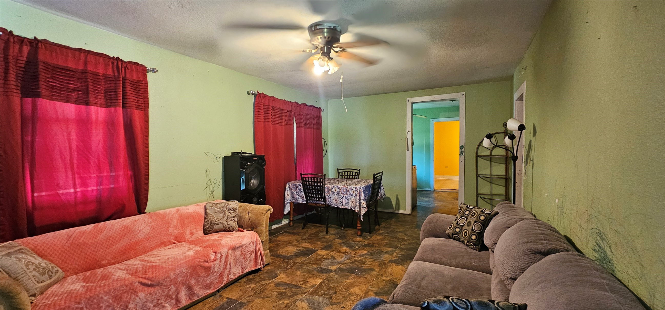 812 N Waldrip Street Grand Saline TX 75140