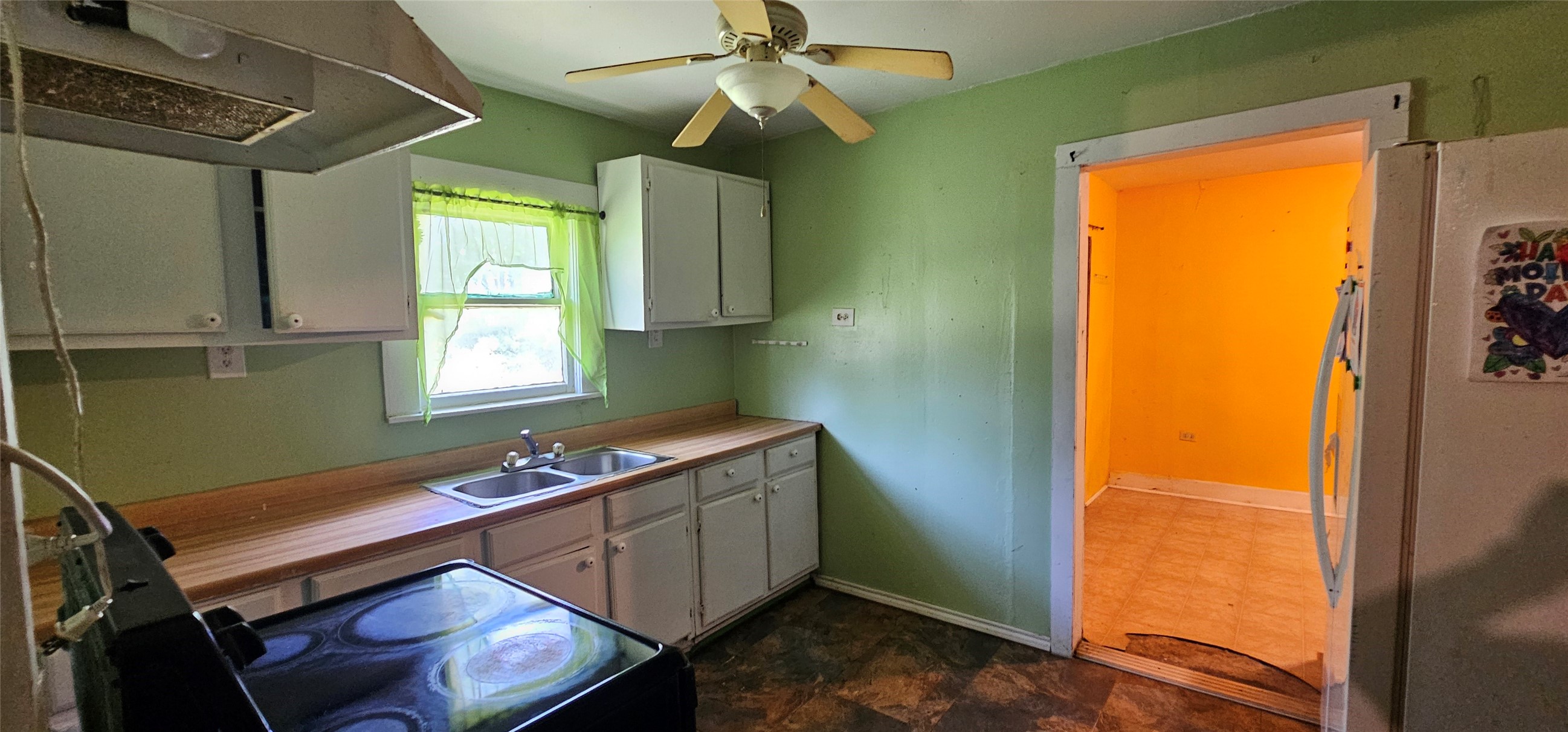 812 N Waldrip Street Grand Saline TX 75140