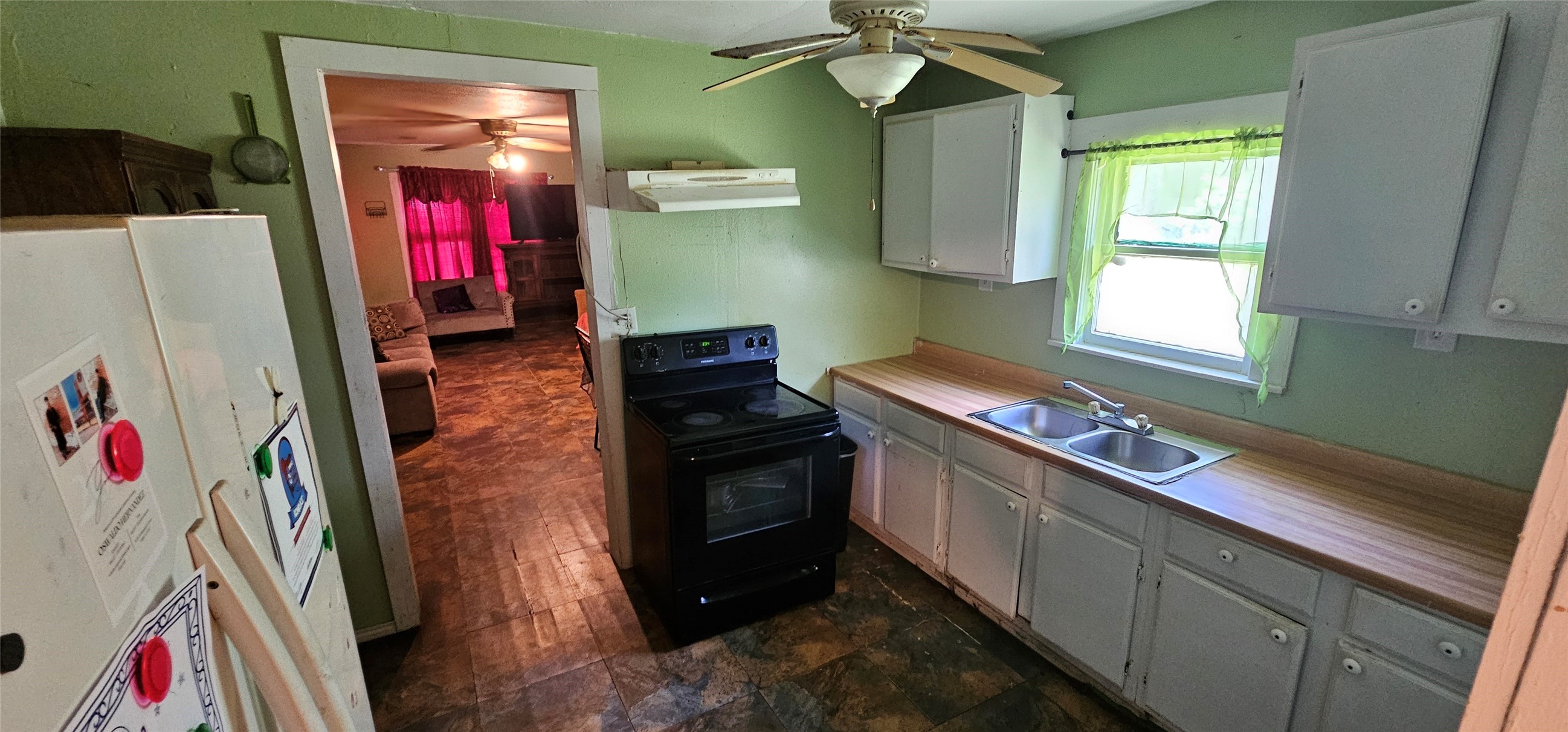 812 N Waldrip Street Grand Saline TX 75140