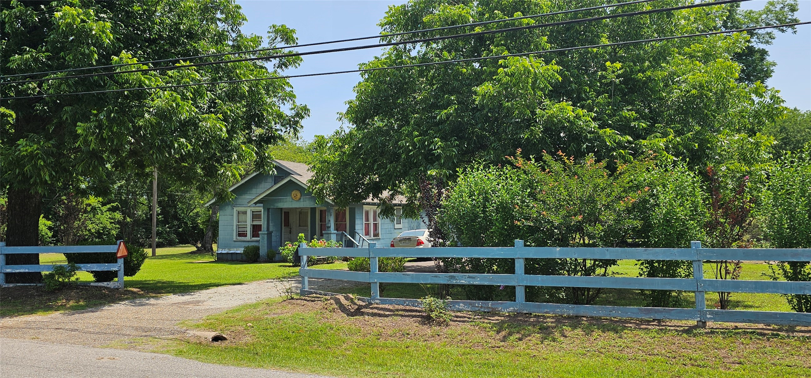 812 N Waldrip Street Grand Saline TX 75140