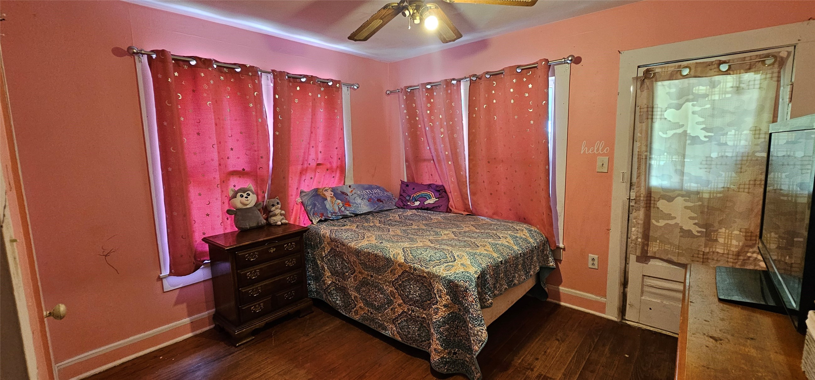 812 N Waldrip Street Grand Saline TX 75140