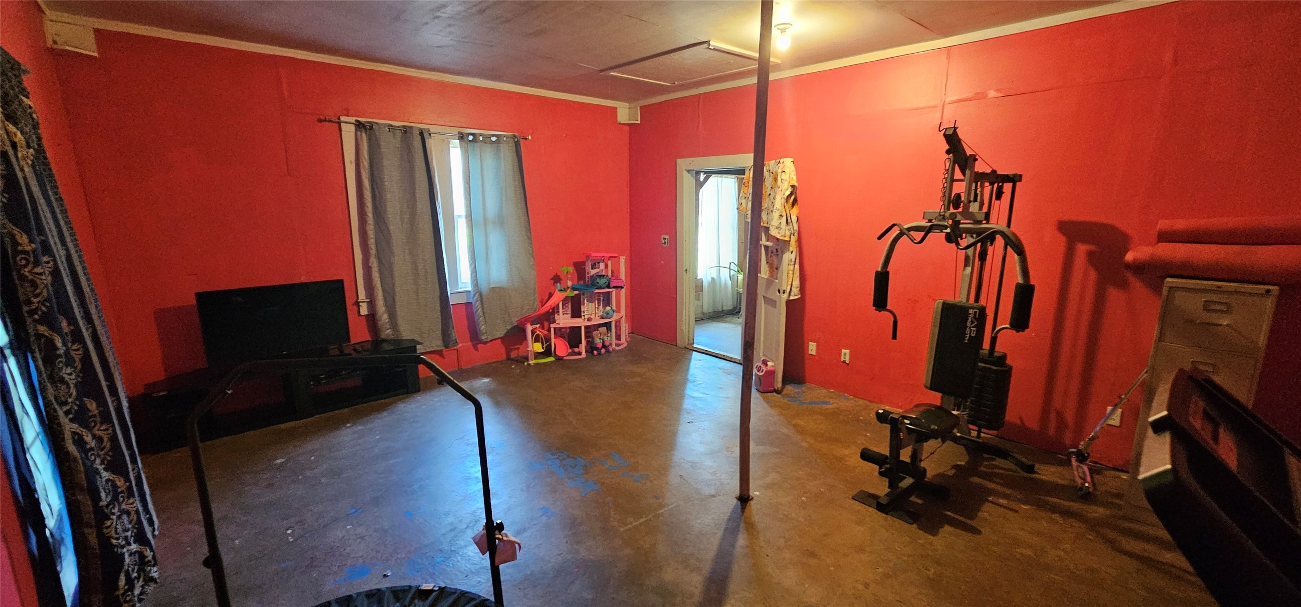 812 N Waldrip Street Grand Saline TX 75140