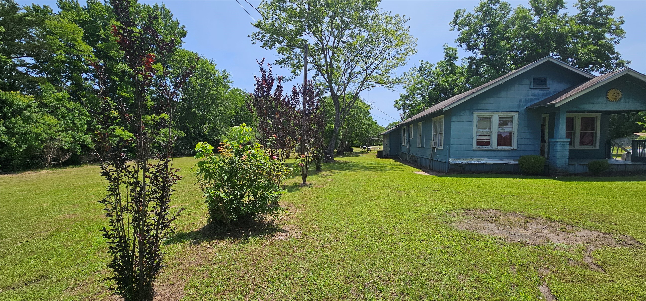 812 N Waldrip Street Grand Saline TX 75140