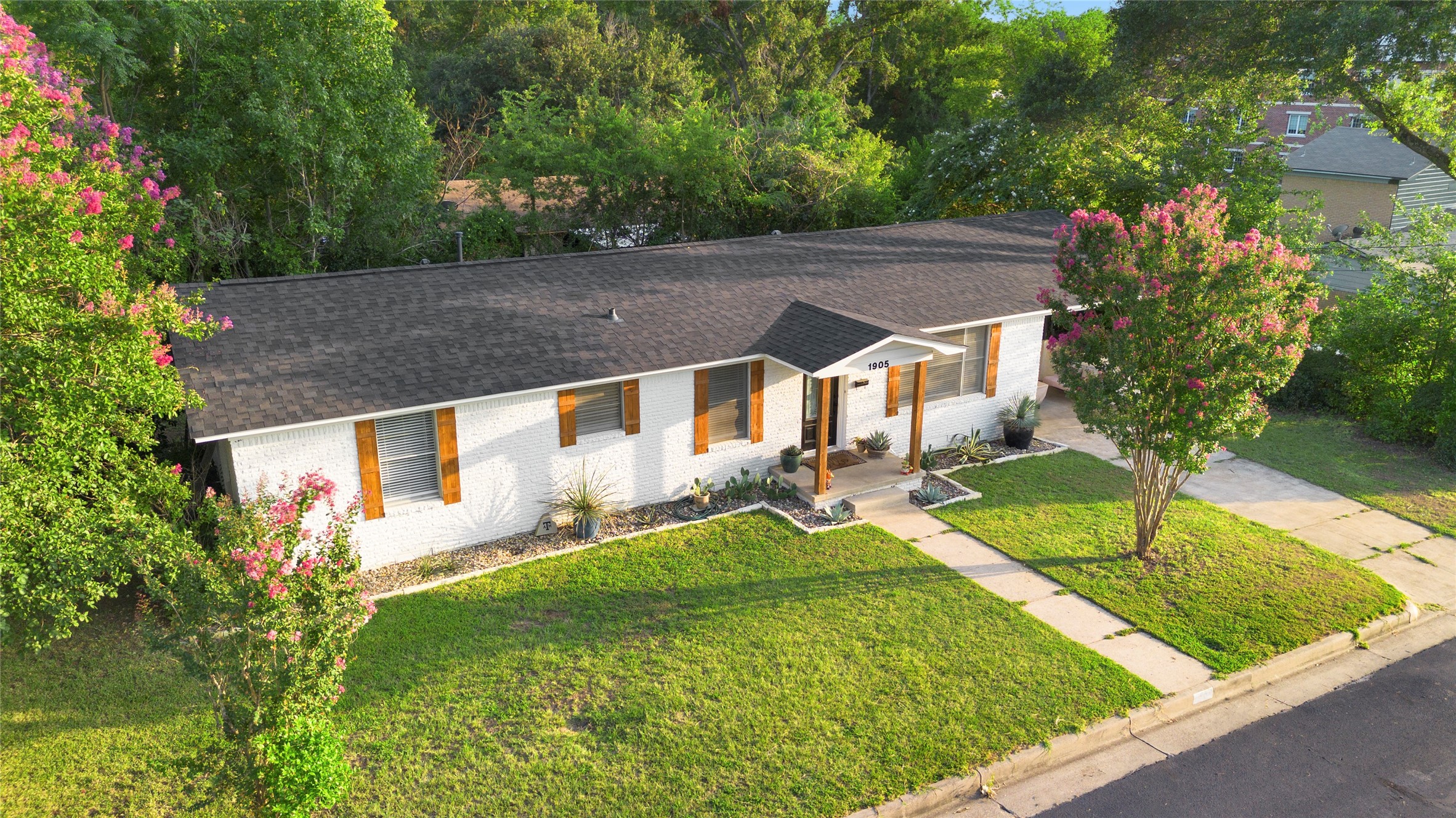 1905 Parklen Street Tyler TX 75701