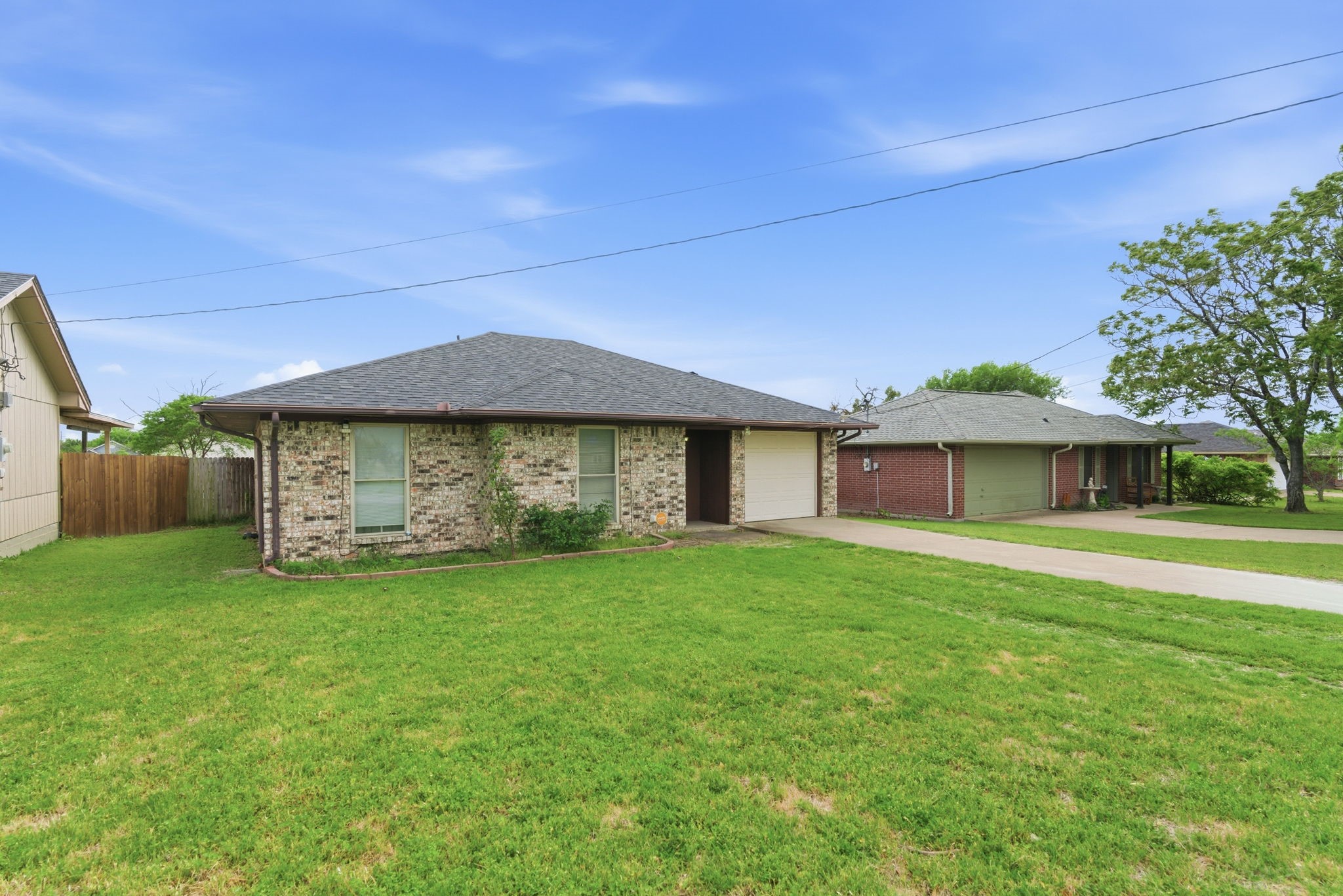 1217 Elmira Street Weatherford TX 76086