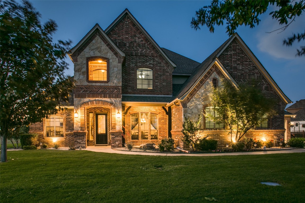 1221 Rollie Michael Lane Fort Worth TX 76179
