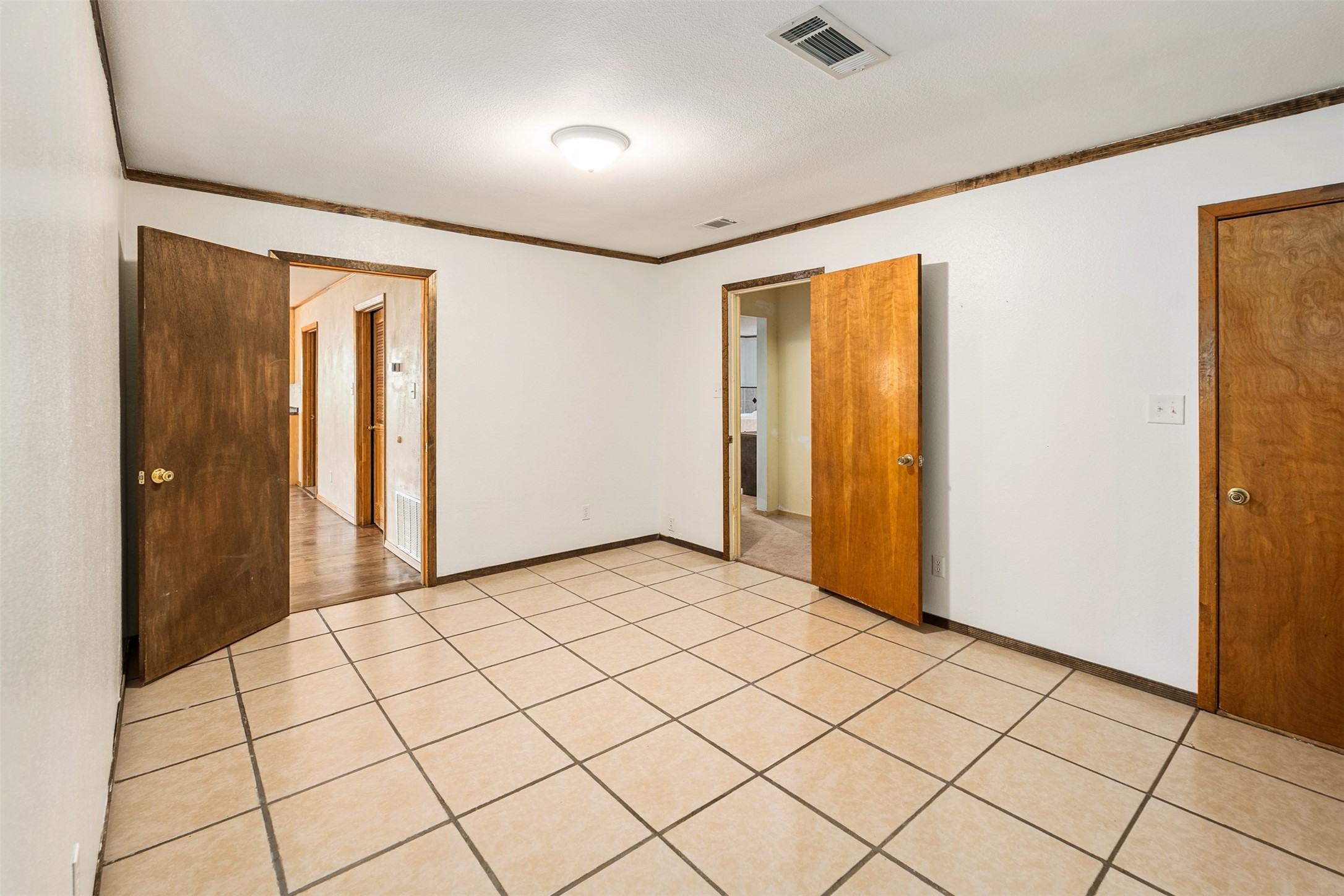 151 Peach Tree Road Gun Barrel City TX 75156