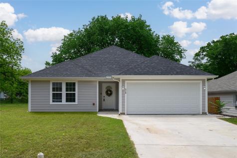 928 W Chase Street Denison TX 75020